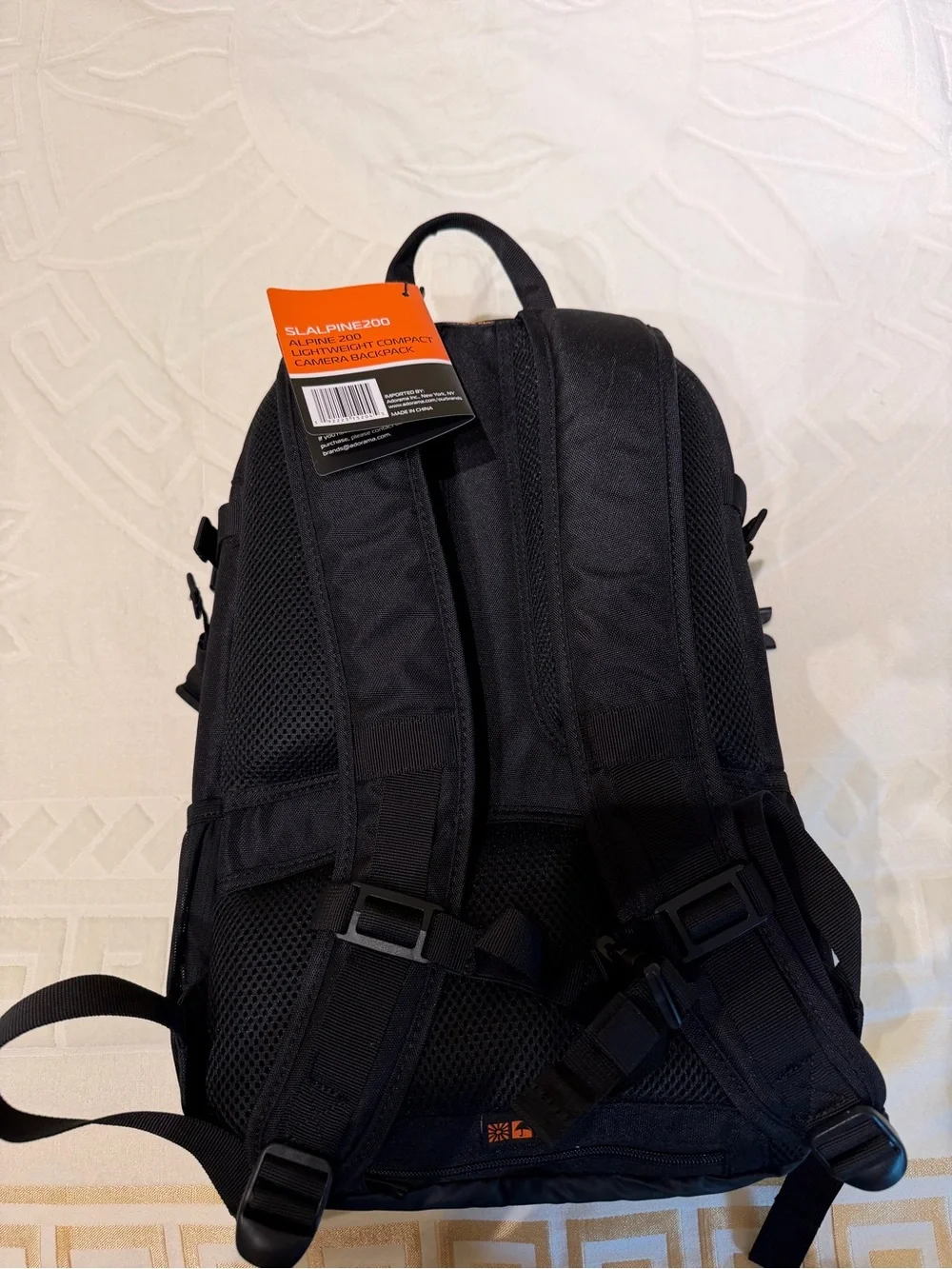 Slinger Alpine 200 Lightweight Compact Camera Backpack, NWT